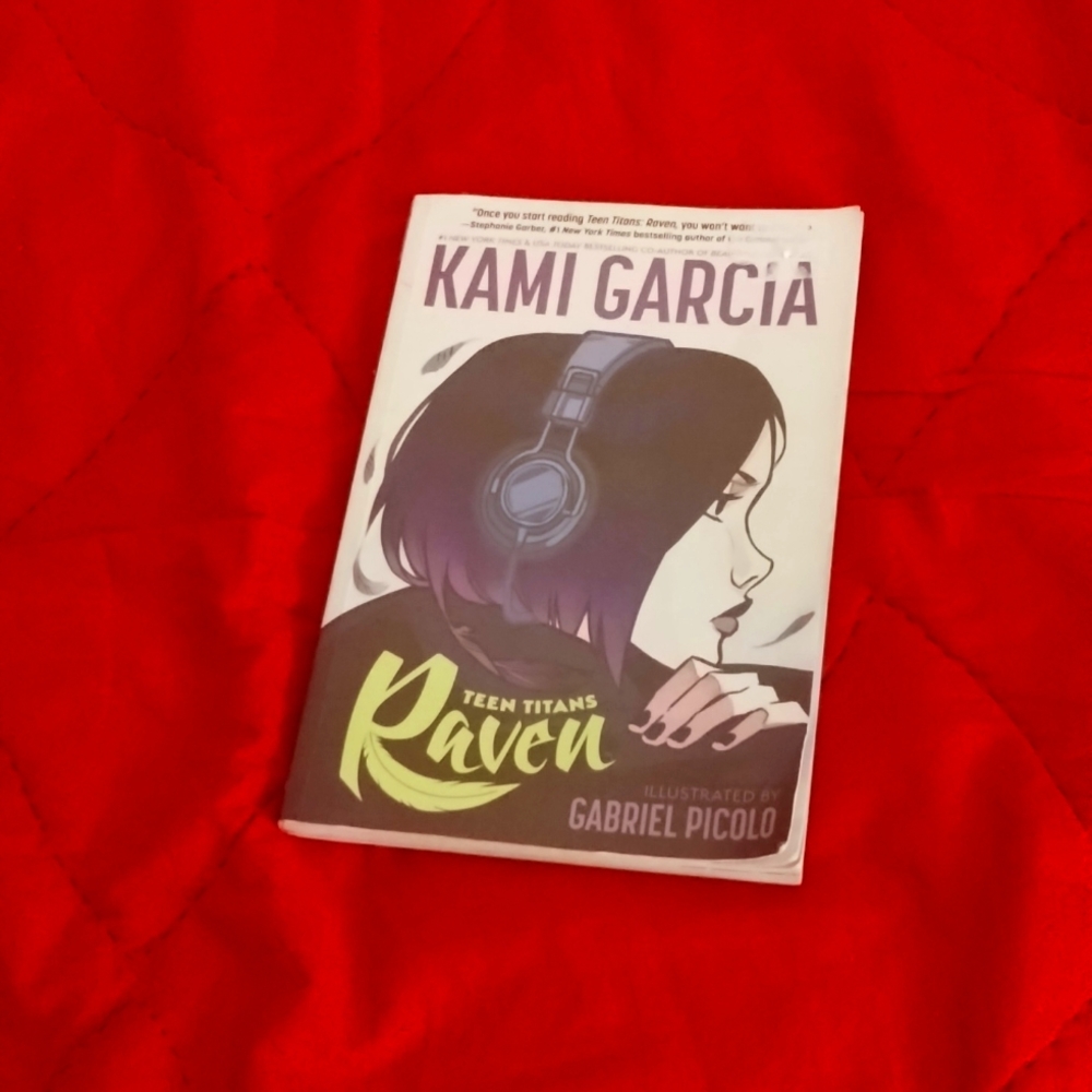 Teen Titans Raven book